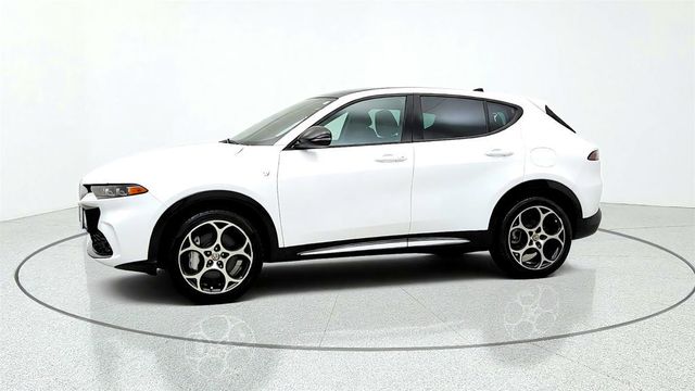 2024 Alfa Romeo Tonale Ti EAWD w/ Power Moonroof - 23082266 - 7