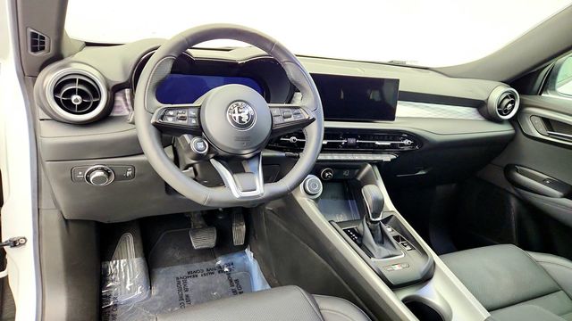 2024 Alfa Romeo Tonale Ti EAWD w/ Premium Interior, Active Assist & Moonroof - 23102069 - 12