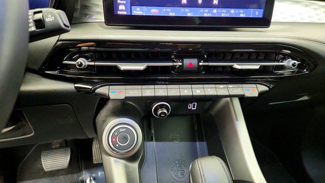 2024 Alfa Romeo Tonale Ti EAWD w/ Premium Interior, Active Assist & Moonroof - 23102069 - 17