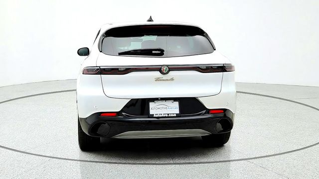 2024 Alfa Romeo Tonale Ti EAWD w/ Premium Interior, Active Assist & Moonroof - 23102069 - 5
