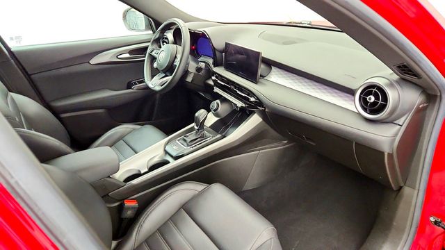 2024 Alfa Romeo Tonale Ti EAWD w/ Premium Interior & Grigio Wheels - 23088097 - 25