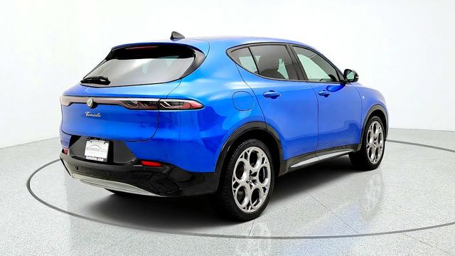 2024 Alfa Romeo Tonale Ti EAWD w/ Premium Interior & Sound, 20'' Wheels & Active Assist - 23094201 - 4