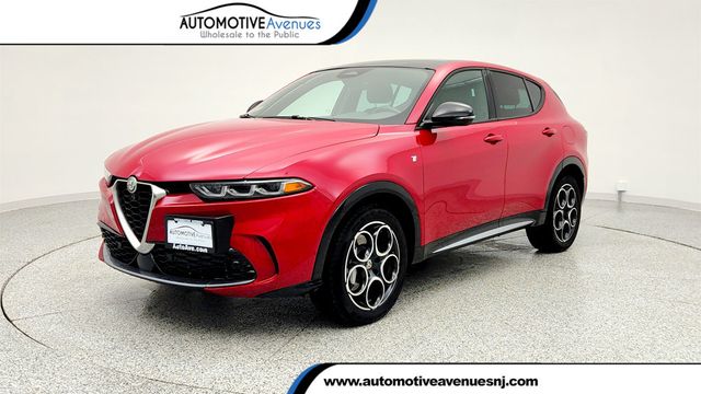 2024 Alfa Romeo Tonale Ti EAWD w/ Premium Interior & Sound and Assist Advanced Packages - 22968505 - 0