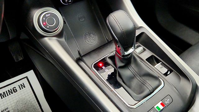 2024 Alfa Romeo Tonale Ti EAWD w/ Premium Interior & Sound and Assist Advanced Packages - 22968505 - 18