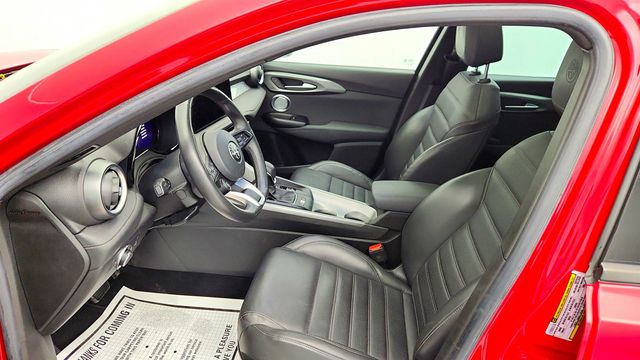 2024 Alfa Romeo Tonale Ti EAWD w/ Premium Interior & Sound and Assist Advanced Packages - 22968505 - 22
