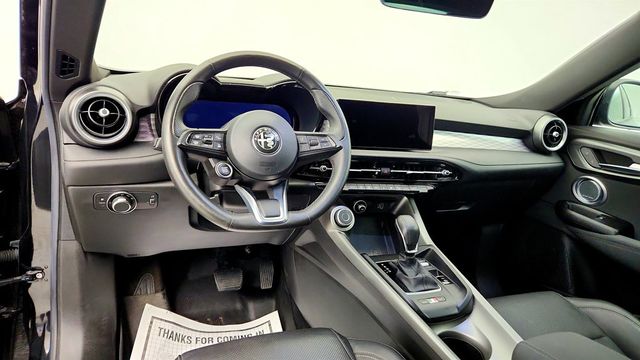 2024 Alfa Romeo Tonale Ti EAWD w/ Premium Interior & Sound Pkg & Active Assist Pkg - 23029353 - 12