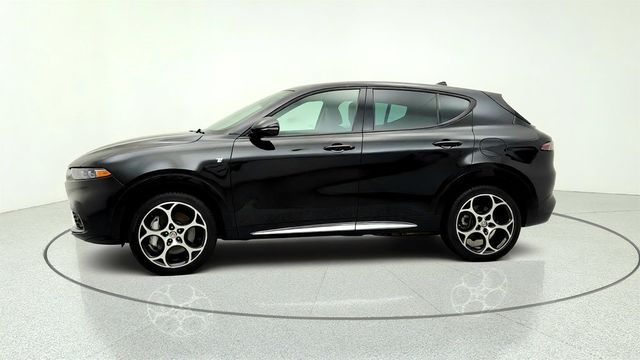 2024 Alfa Romeo Tonale Ti EAWD w/ Premium Interior & Sound Pkg & Active Assist Pkg - 23029353 - 7