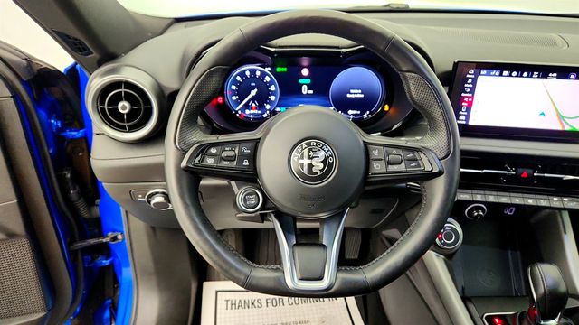 2024 Alfa Romeo Tonale Ti EAWD w/ Premium Interior & Sound Pkg, Active Assist Pkg - 23041712 - 12