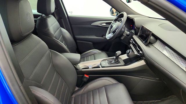 2024 Alfa Romeo Tonale Ti EAWD w/ Premium Interior & Sound Pkg, Active Assist Pkg - 23041712 - 23