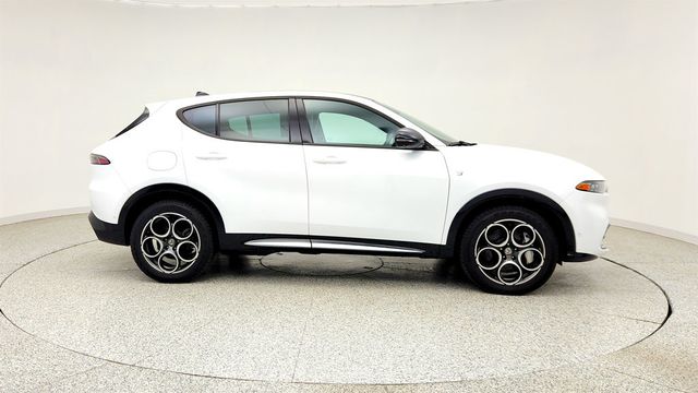 2024 Alfa Romeo Tonale Ti EAWD w/ Premium Interior & Sound Pkg and Active Assist Pkg - 23026228 - 3