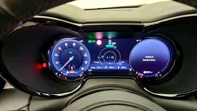 2024 Alfa Romeo Tonale Ti EAWD w/ Premium Interior & Sound Pkg & Moonroof - 23091933 - 13