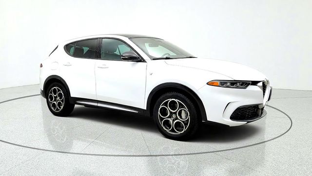2024 Alfa Romeo Tonale Ti EAWD w/ Premium Interior & Sound Pkg & Moonroof - 23091933 - 2