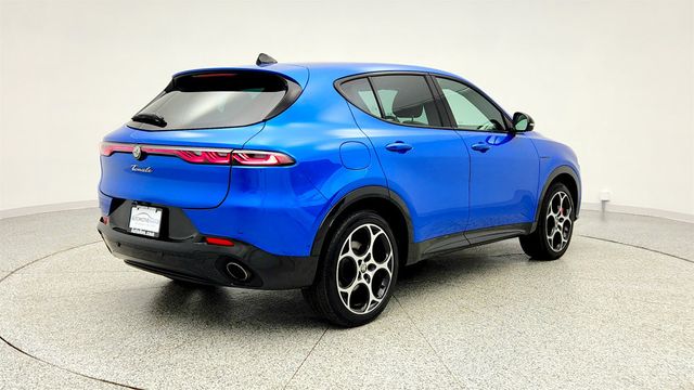 2024 Alfa Romeo Tonale Ti Veloce EAWD w/ Premium Interior & Sound +Assist Advanced Pkgs - 22968482 - 4