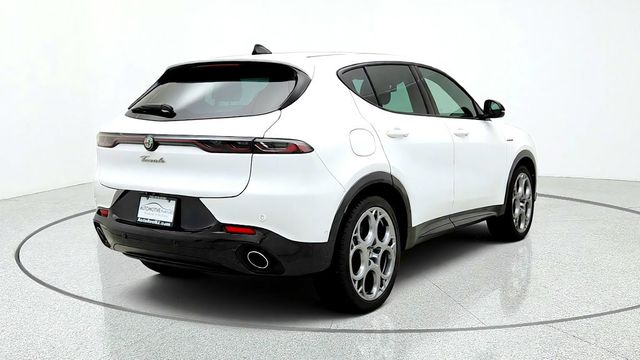 2024 Alfa Romeo Tonale Veloce EAWD w/ Active Assist & Premium Interior Pkgs - 23084980 - 4
