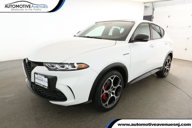 2024 Alfa Romeo Tonale Veloce EAWD with Power Moonroof - 22929966 - 0