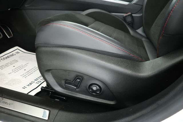 2024 Alfa Romeo Tonale Veloce EAWD with Power Moonroof - 22929966 - 9