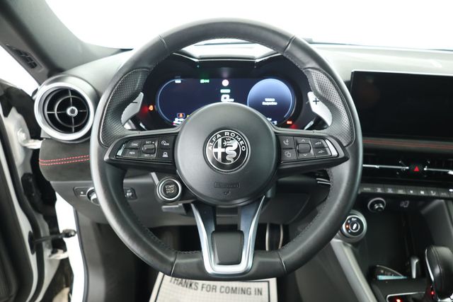 2024 Alfa Romeo Tonale Veloce EAWD with Power Moonroof - 22929966 - 11