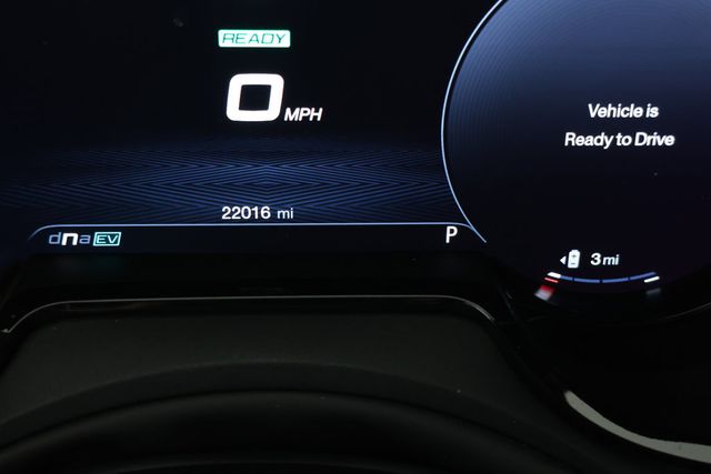 2024 Alfa Romeo Tonale Veloce EAWD with Power Moonroof - 22929966 - 12