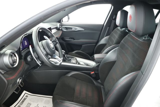 2024 Alfa Romeo Tonale Veloce EAWD with Power Moonroof - 22929966 - 17