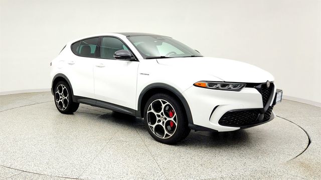 2024 Alfa Romeo Tonale Veloce EAWD with Power Moonroof - 23034799 - 2