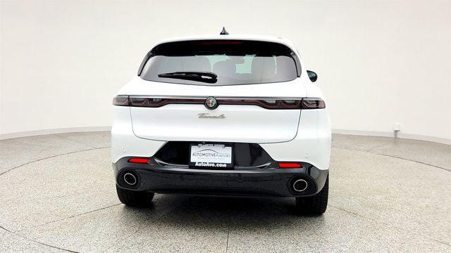 2024 Alfa Romeo Tonale Veloce EAWD w/ Premium Interior & Sound Package and 20'' Wheels - 23011352 - 5
