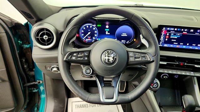 2024 Alfa Romeo Tonale Veloce EAWD w/ Premium Interior & Sound Pkg + Power Sunroof - 23029476 - 12