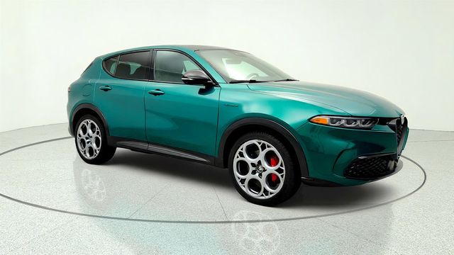 2024 Alfa Romeo Tonale Veloce EAWD w/ Premium Interior & Sound Pkg + Power Sunroof - 23029476 - 2
