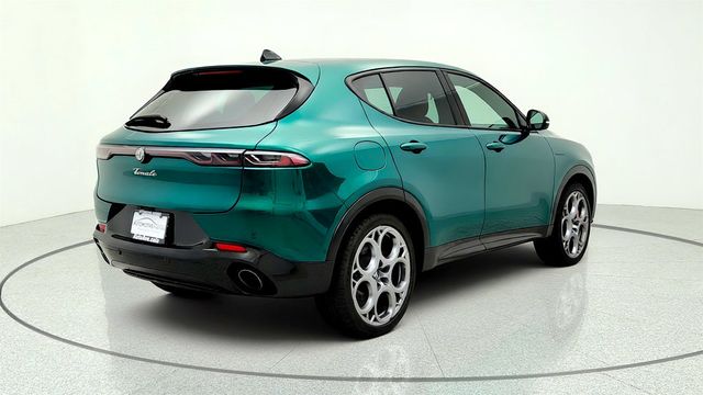 2024 Alfa Romeo Tonale Veloce EAWD w/ Premium Interior & Sound Pkg + Power Sunroof - 23029476 - 4