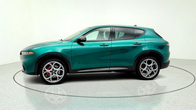 2024 Alfa Romeo Tonale Veloce EAWD w/ Premium Interior & Sound Pkg + Power Sunroof - 23029476 - 7