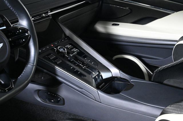 2024 Aston Martin DB12 Coupe - 23008210 - 13