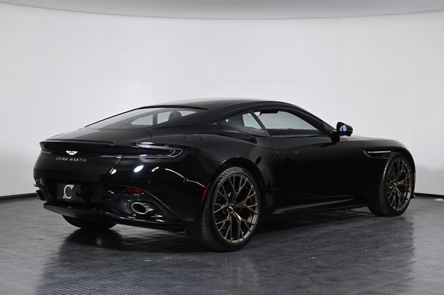 2024 Aston Martin DB12 Coupe - 23008210 - 4