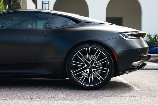 2024 Aston Martin DB12 Coupe - 23070845 - 25