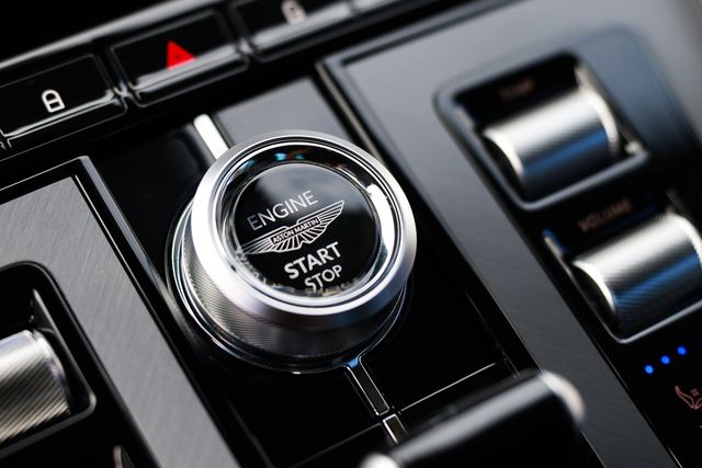 2024 Aston Martin DB12 Coupe - 23070845 - 40