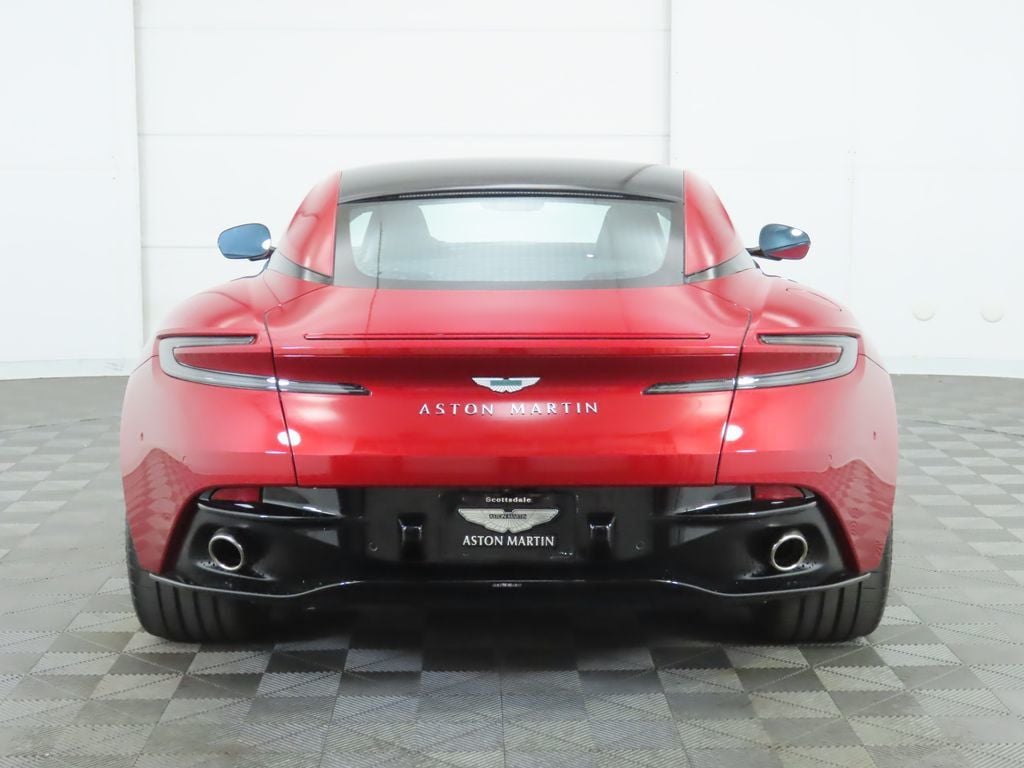 2024 Aston Martin DB12 photo 6