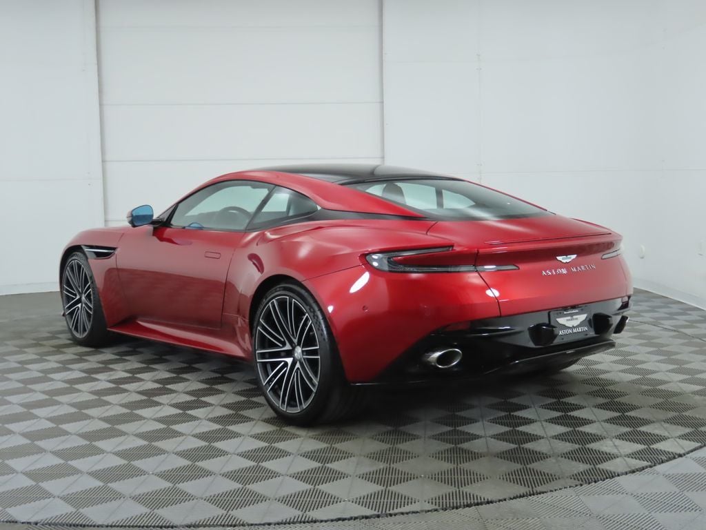 2024 Aston Martin DB12 photo 7