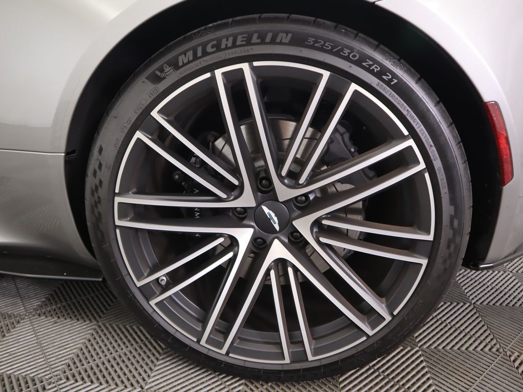2024 Aston Martin DB12 AM5 photo 35