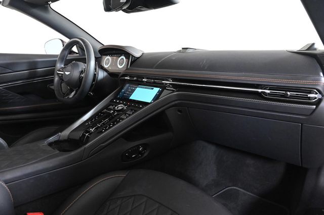 2024 Aston Martin DB12 Volante - 22910068 - 19