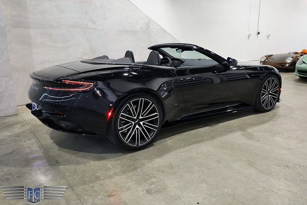 2024 Aston Martin DB12 Volante - 22745479 - 4