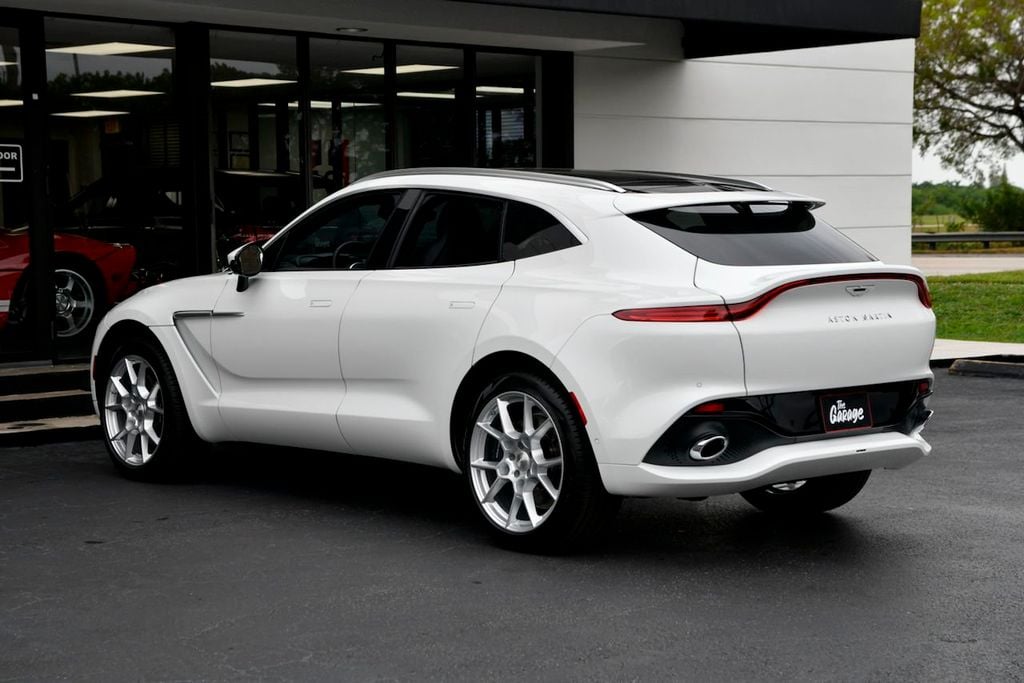 2024 Aston Martin DBX V8  - 22189337 - 13