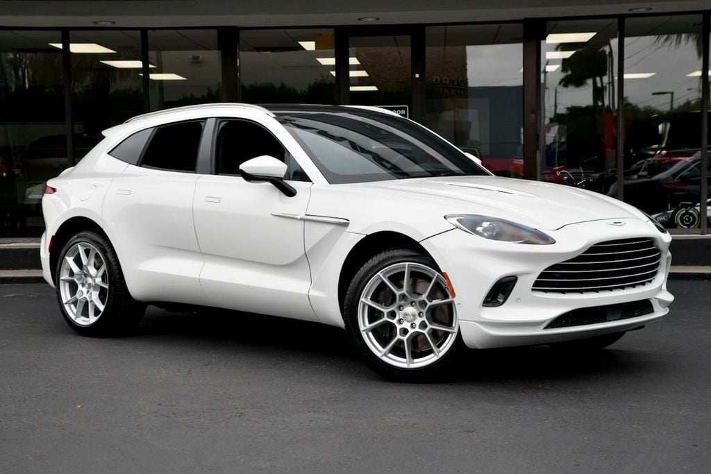 2024 Aston Martin DBX V8  - 22189337 - 2