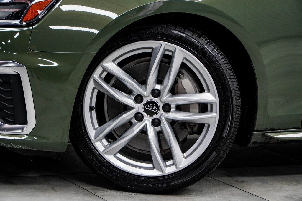 2024 Audi A4 S line Premium Plus 45 TFSI Quattro photo 2