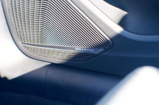 2024 Audi A5 Cabriolet S-Line/PremiumPlus/AWD/Heated&CooledSeats/Bang&OlfusenAudio - 22989798 - 40