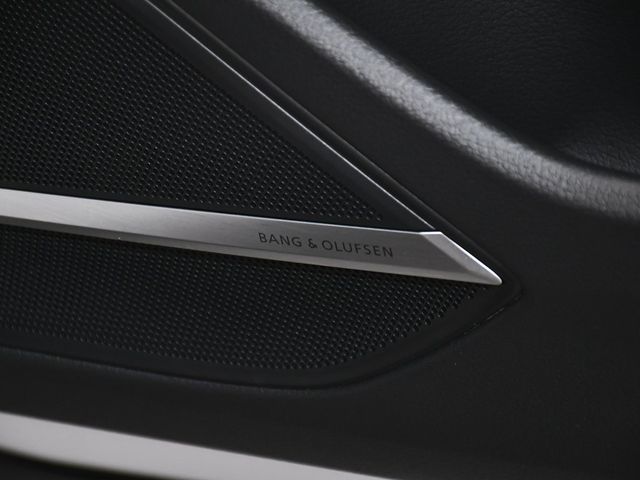 2024 Audi A8 L 55 - 22892967 - 18