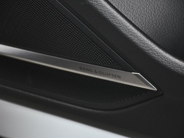 2024 Audi A8 L 55 - 22892967 - 21