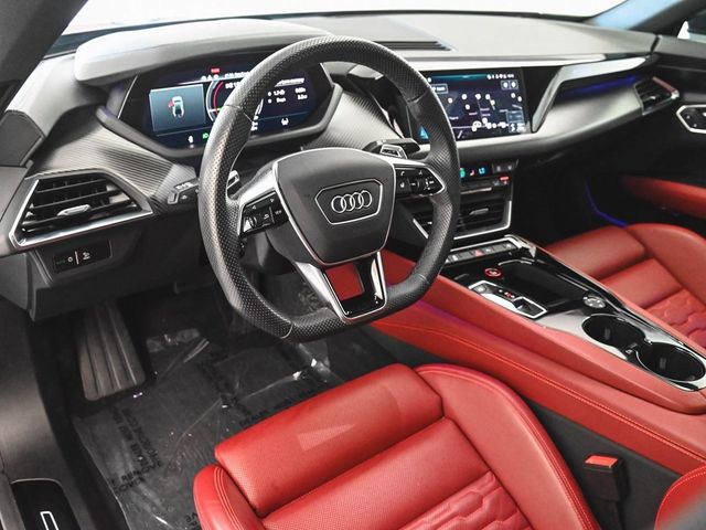 2024 Audi e-tron GT Premium Plus - 22922421 - 13