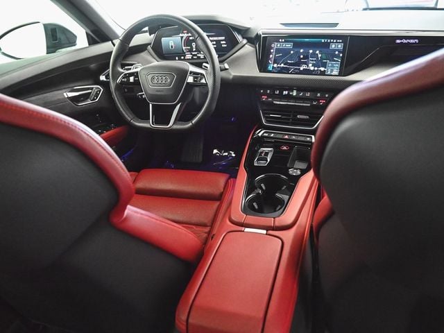 2024 Audi e-tron GT Premium Plus - 22922421 - 28
