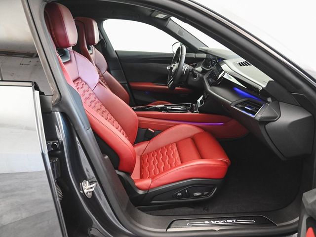 2024 Audi e-tron GT Premium Plus - 22922421 - 29