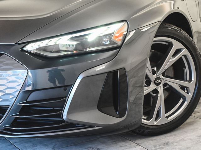 2024 Audi e-tron GT Premium Plus - 22922421 - 33