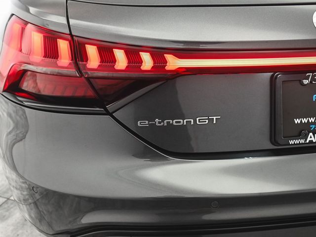 2024 Audi e-tron GT Premium Plus - 22922421 - 34
