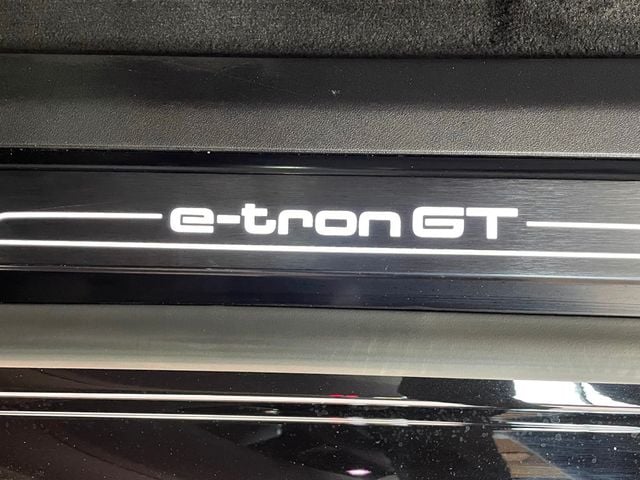 2024 Audi e-tron GT Premium Plus quattro - 22959918 - 11
